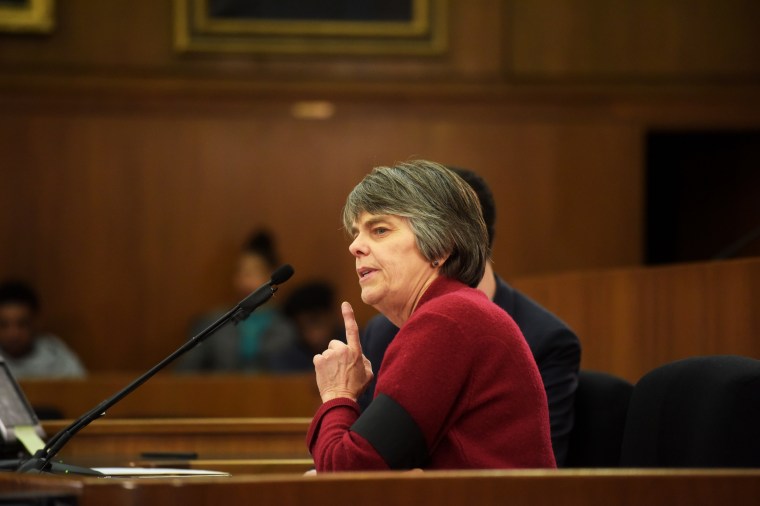 Mary Beth Tinkerspeaks to students during a mock trial